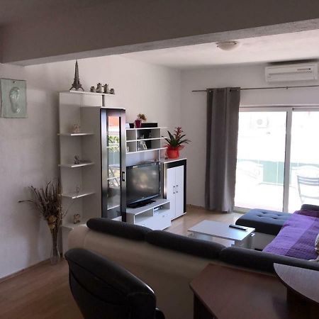 Apartment Nela Baška Voda Екстериор снимка