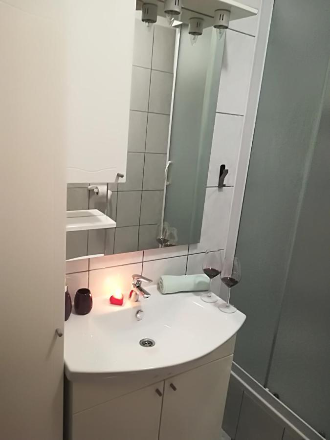 Apartment Nela Baška Voda Екстериор снимка