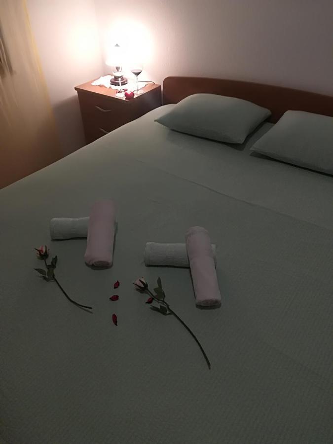 Apartment Nela Baška Voda Екстериор снимка