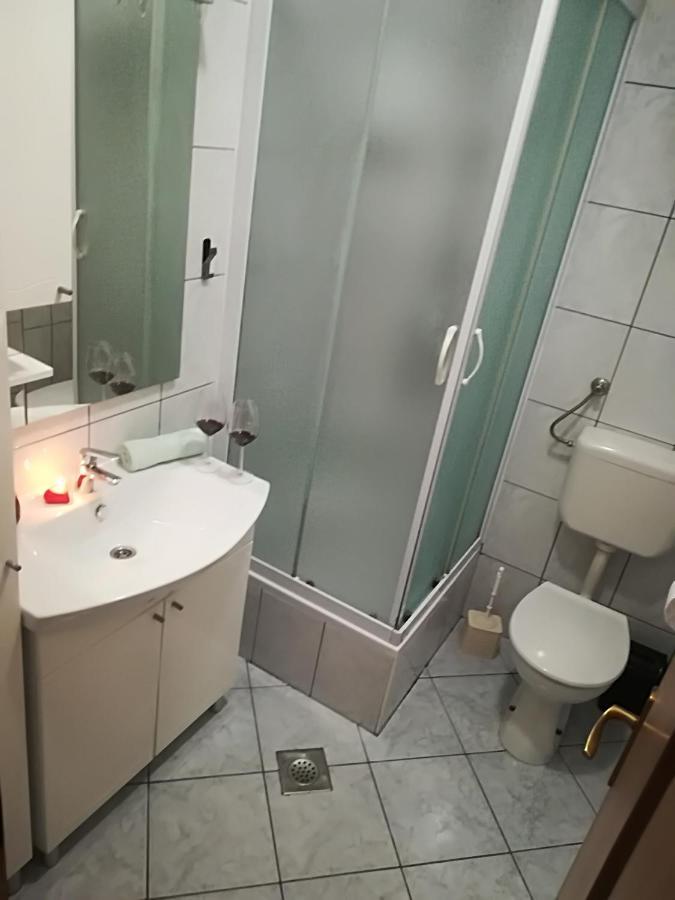 Apartment Nela Baška Voda Екстериор снимка
