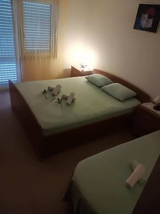 Apartment Nela Baška Voda Екстериор снимка