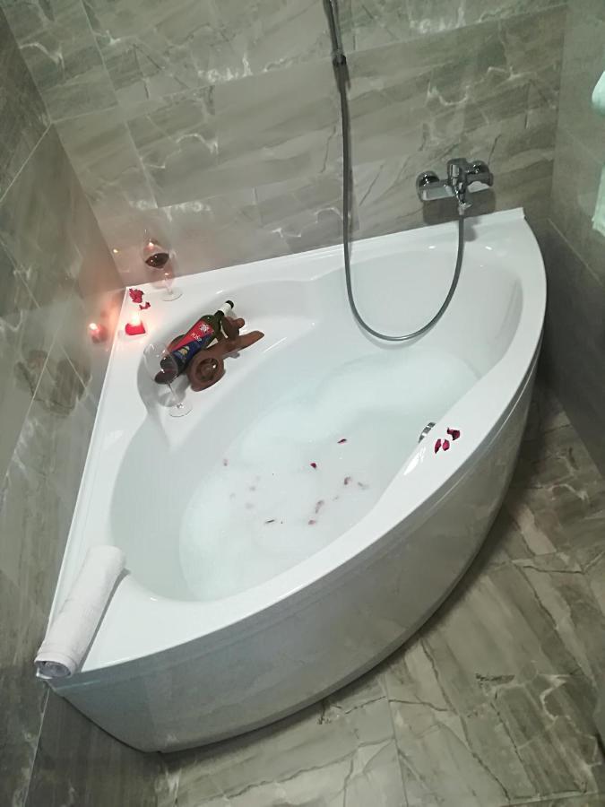 Apartment Nela Baška Voda Екстериор снимка