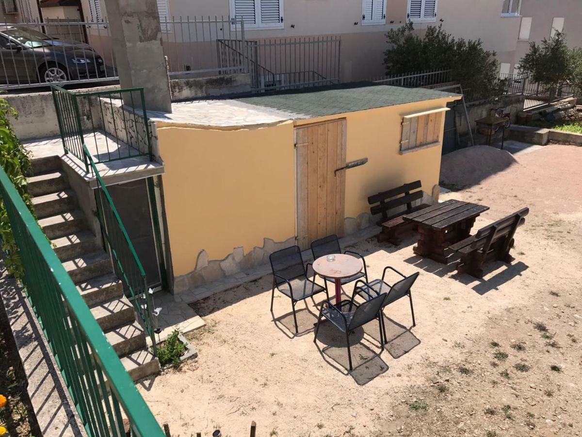 Apartment Nela Baška Voda Екстериор снимка