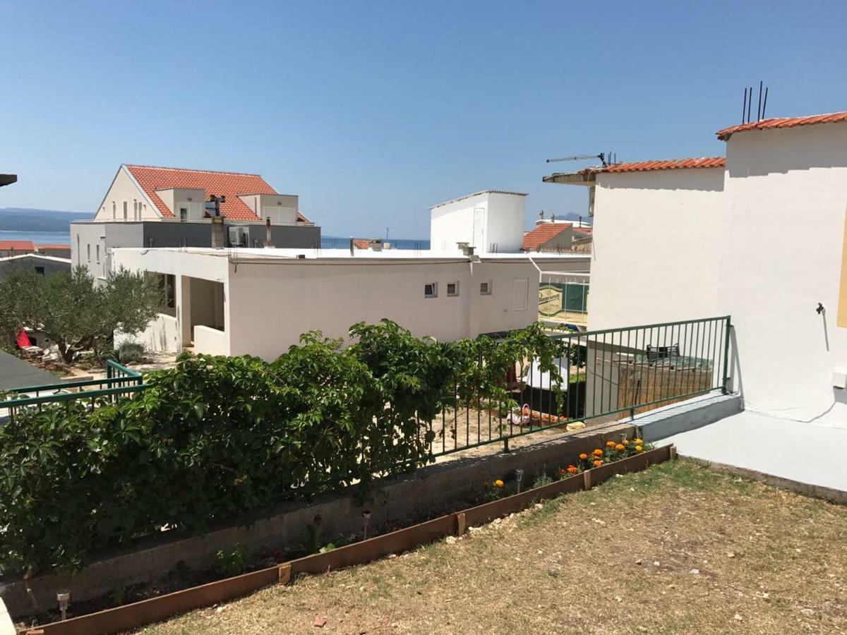 Apartment Nela Baška Voda Екстериор снимка
