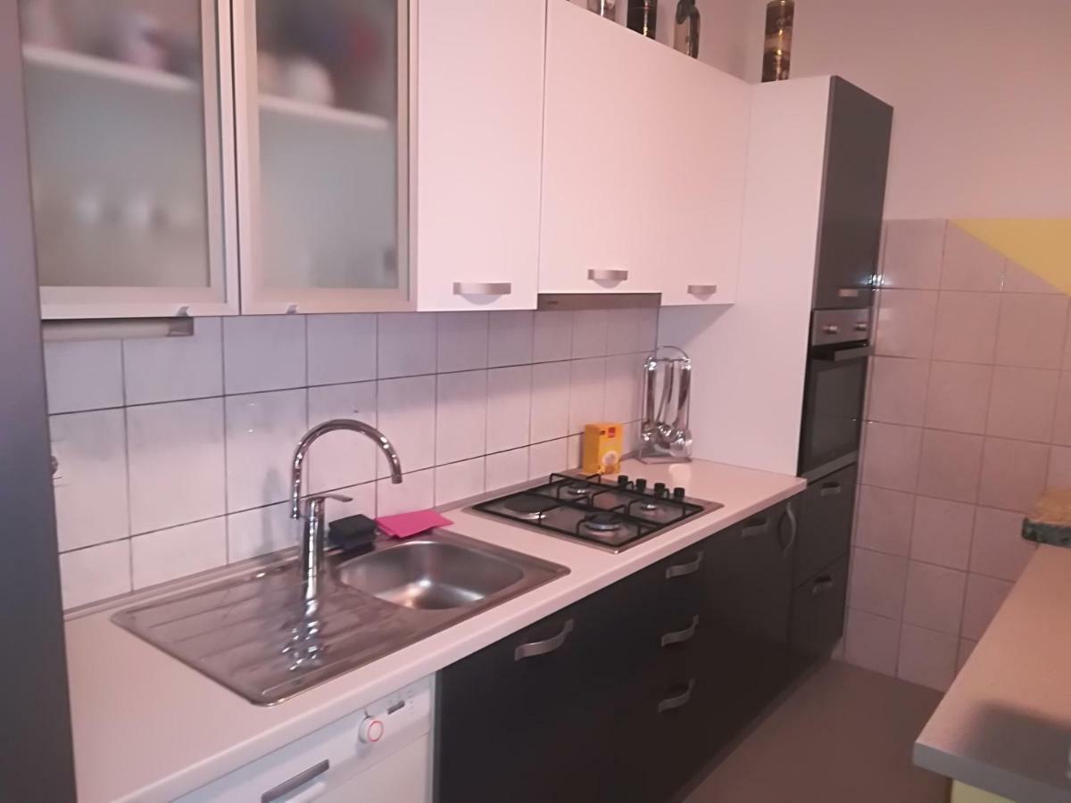 Apartment Nela Baška Voda Екстериор снимка