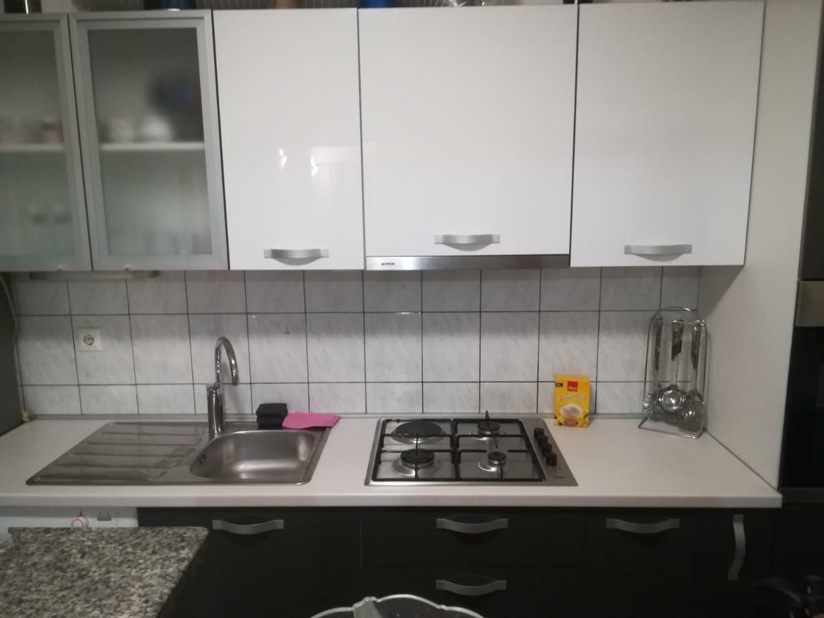 Apartment Nela Baška Voda Екстериор снимка